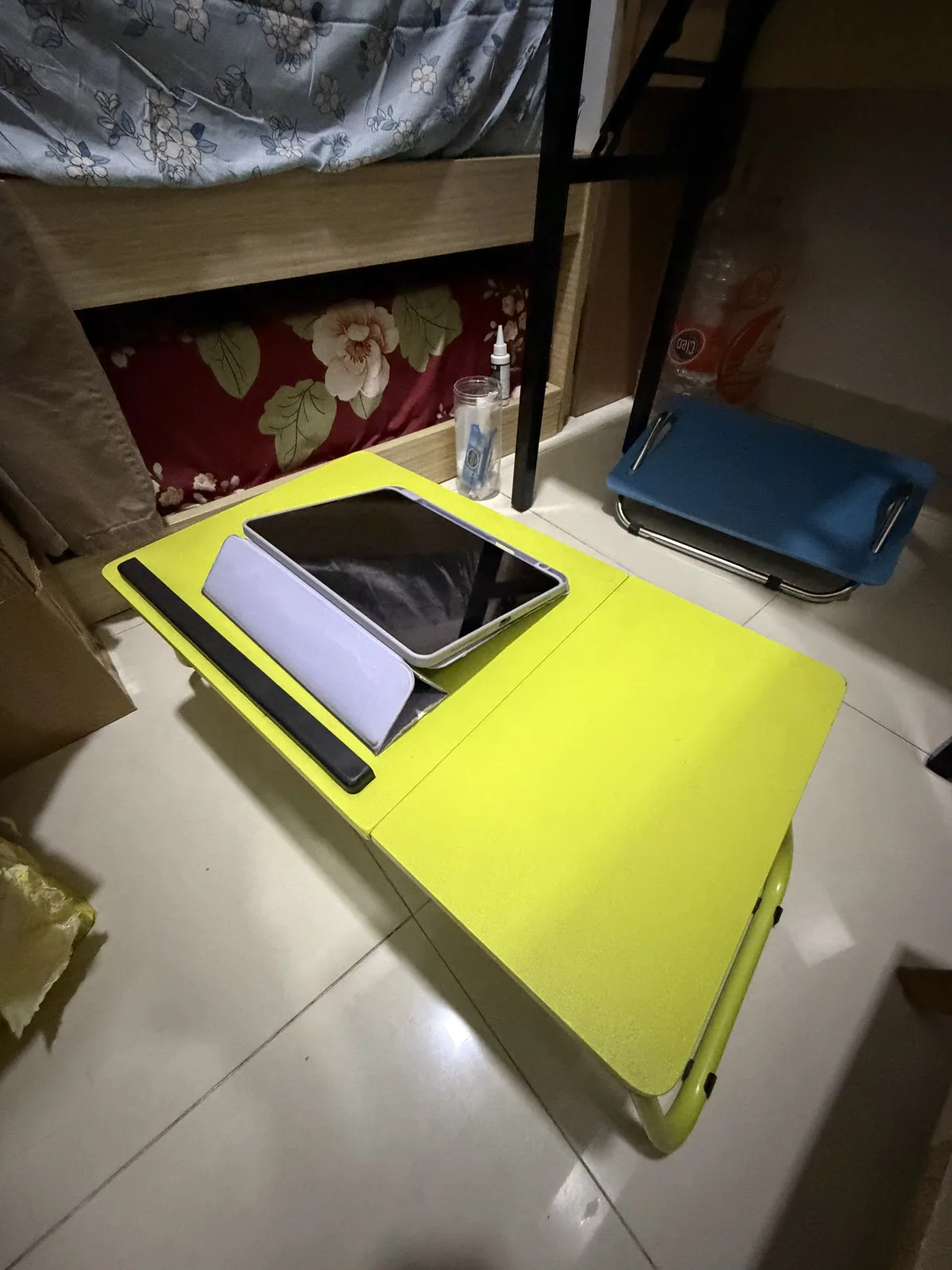Meja Belajar Lipat