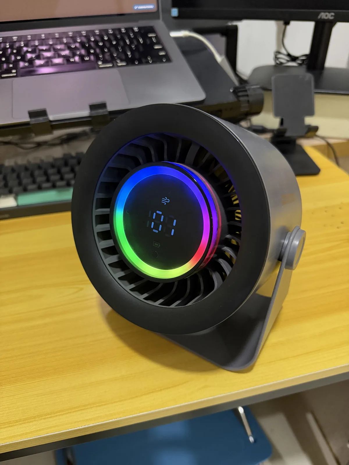 Kipas Angin Meja RGB Goojodoq