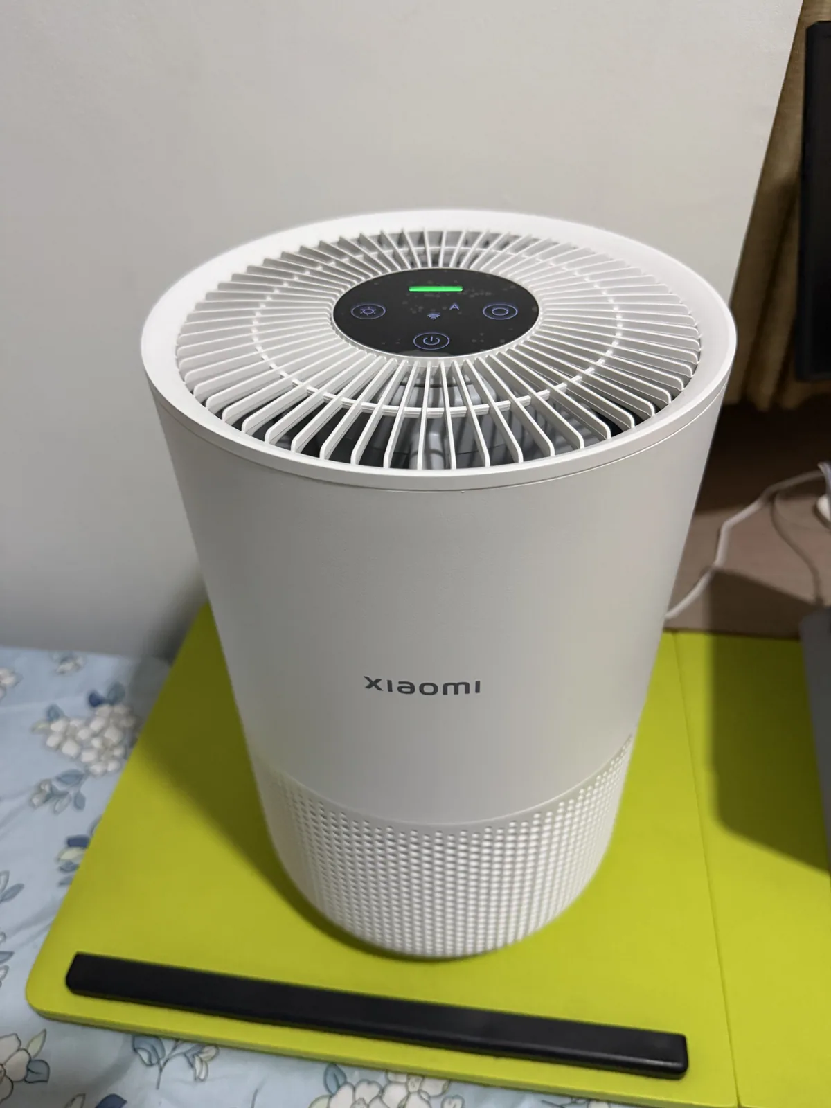 Xiaomi Air Purifier Compact (sisa 1 buah)